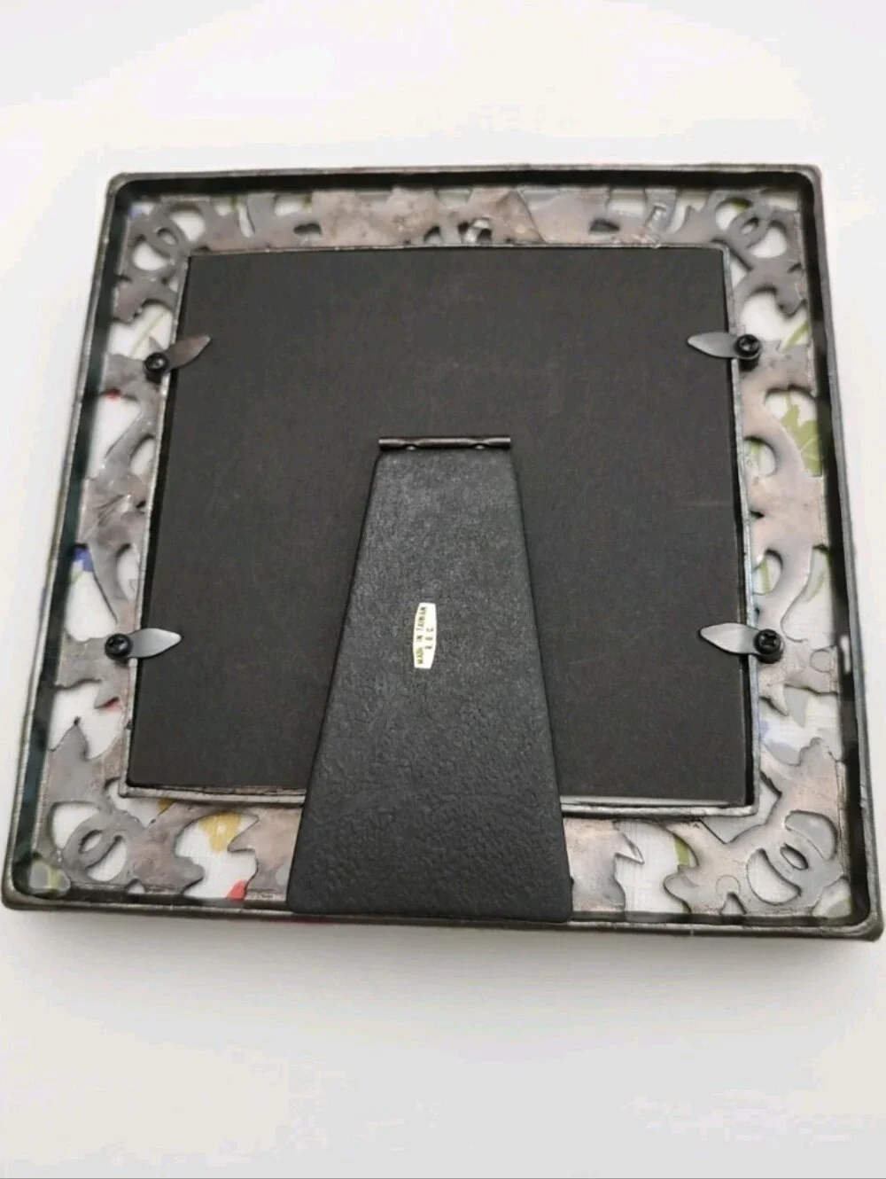 The Unbranded Brand elegant silver